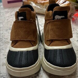 Soren Brown and Black Kids Booties. Size 12. NWT